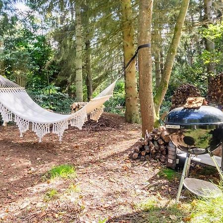Luxe-Avontuur In Een Romantische Cabin In Het Bos Stekene Exterior foto